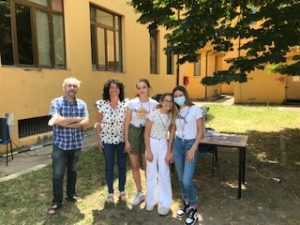 alunne premiate per la gara individuale di CORSA CAMPESTRE categoria CADETTE