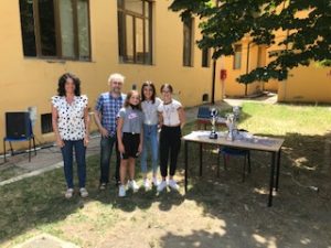 alunne premiate per la gara individuale di CORSA CAMPESTRE categoria RAGAZZE